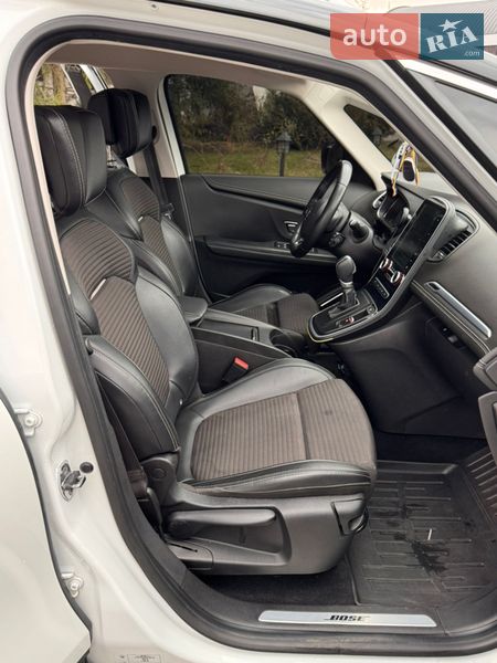 Минивэн Renault Scenic 2017 в Киеве