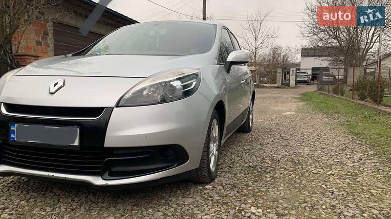 Минивэн Renault Scenic 2012 в Бурштыне