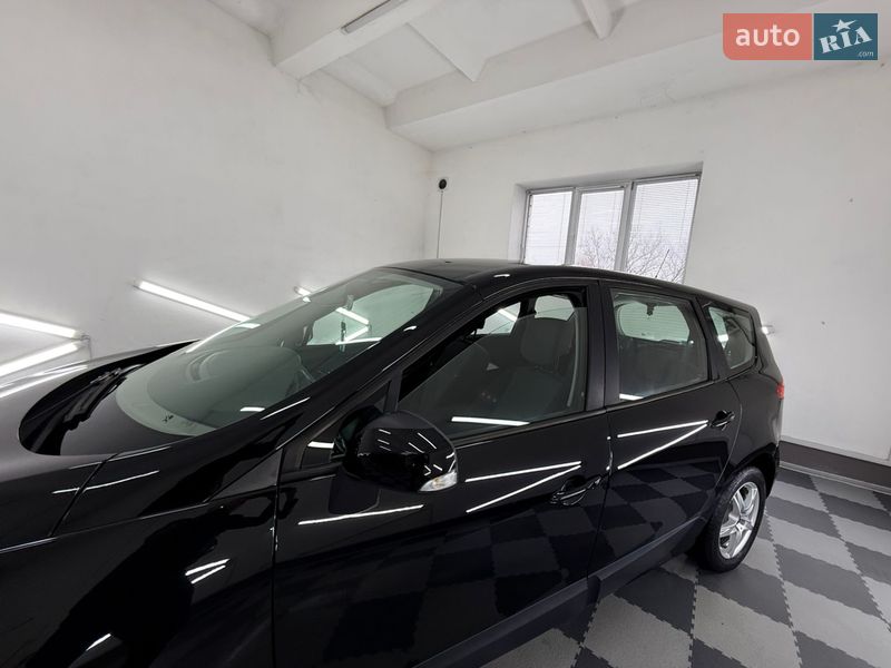 Минивэн Renault Scenic 2012 в Трускавце