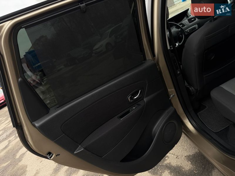 Минивэн Renault Scenic 2014 в Полтаве