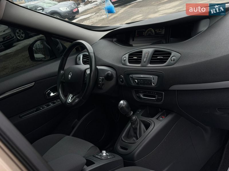 Минивэн Renault Scenic 2014 в Полтаве