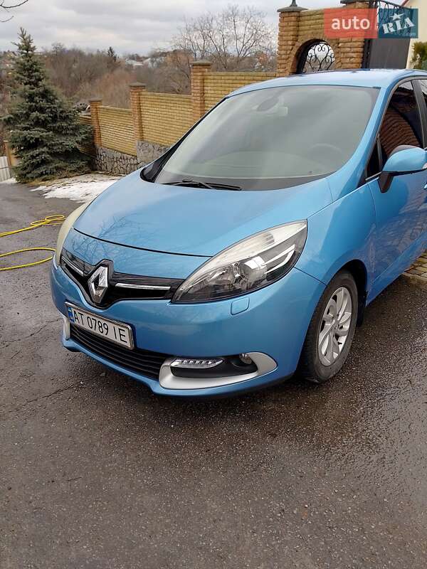 Renault Scenic 2012
