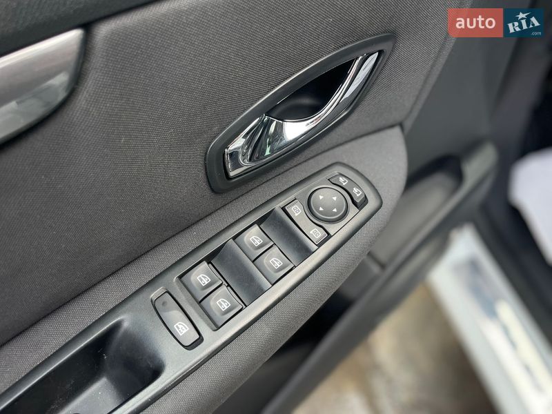 Мінівен Renault Scenic 2014 в Сумах