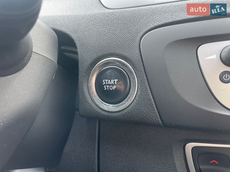 Мінівен Renault Scenic 2014 в Сумах