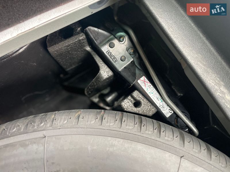 Мінівен Renault Scenic 2014 в Сумах