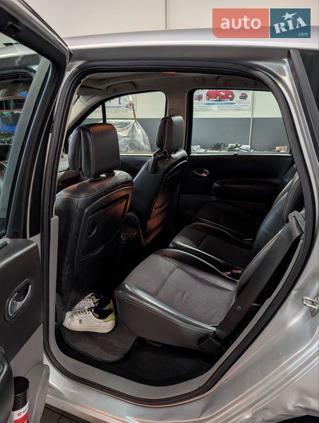 Минивэн Renault Scenic 2005 в Луцке