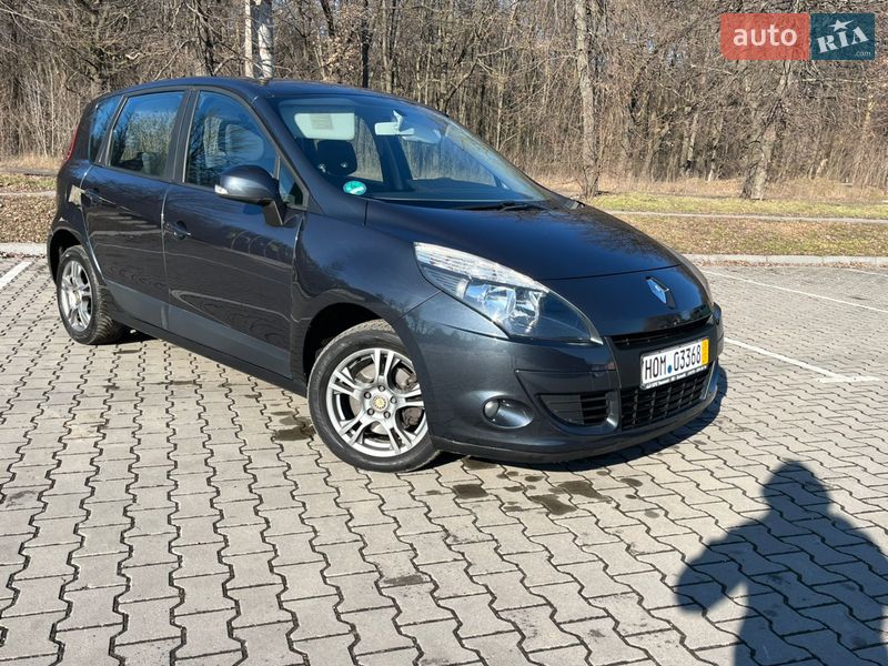 Минивэн Renault Scenic 2011 в Виннице