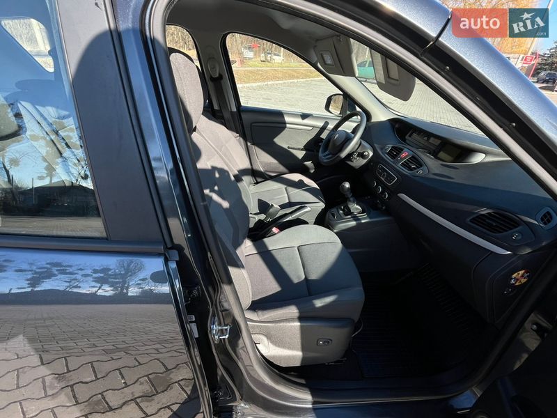 Минивэн Renault Scenic 2011 в Виннице
