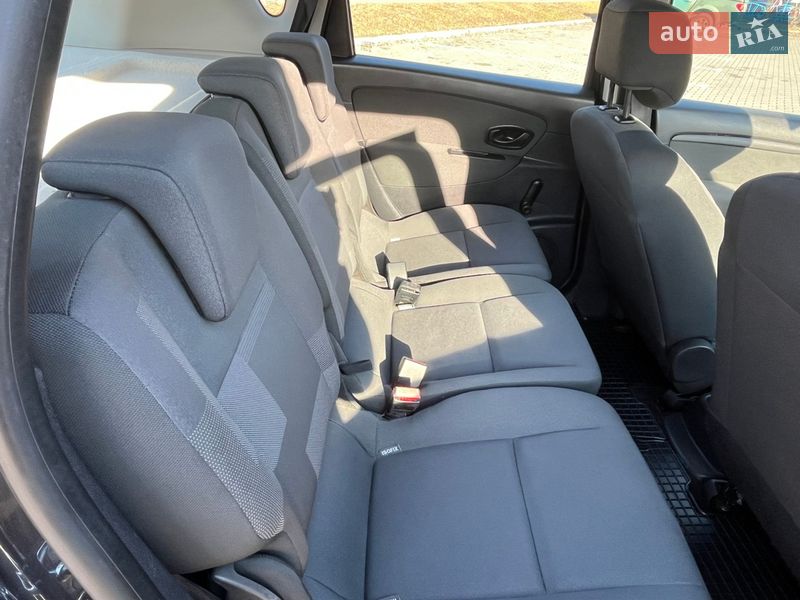 Минивэн Renault Scenic 2011 в Виннице