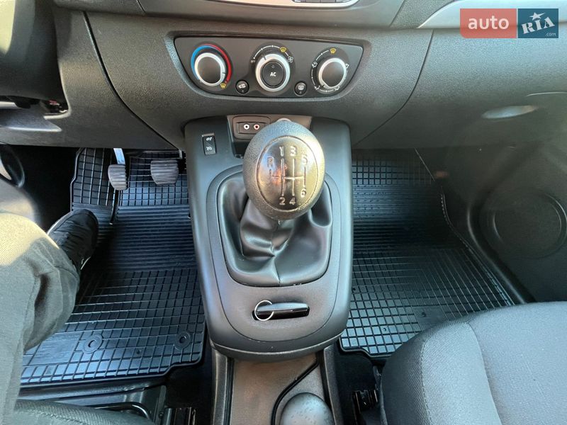 Минивэн Renault Scenic 2011 в Виннице