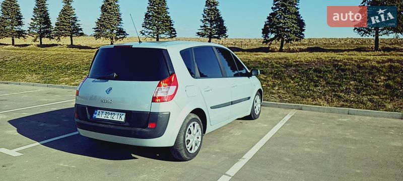 Минивэн Renault Scenic 2004 в Надворной