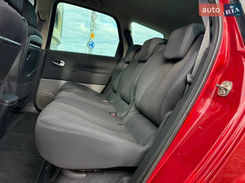 Минивэн Renault Scenic 2006 в Киеве