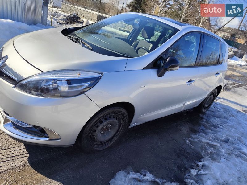Минивэн Renault Scenic 2012 в Казатине