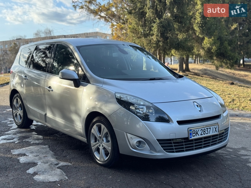Минивэн Renault Scenic 2010 в Ровно
