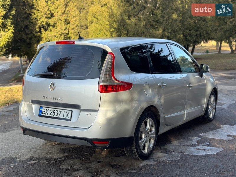 Минивэн Renault Scenic 2010 в Ровно