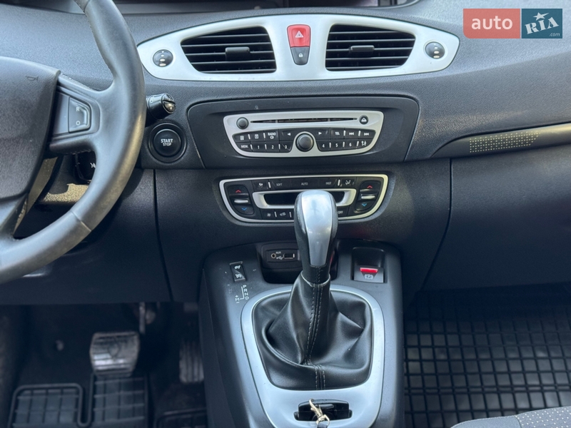 Минивэн Renault Scenic 2010 в Ровно