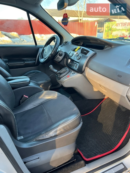 Минивэн Renault Scenic 2006 в Житомире