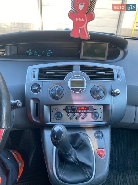 Минивэн Renault Scenic 2003 в Хоросткове
