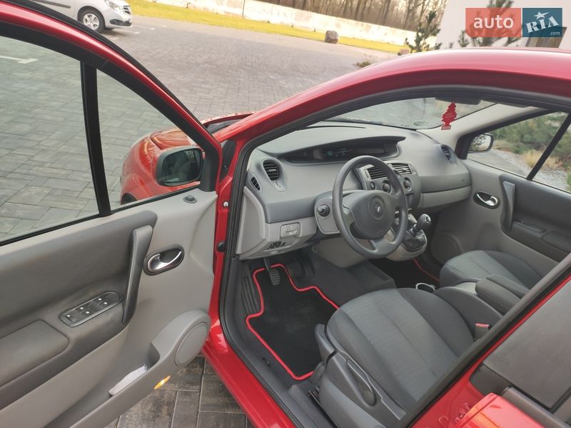 Минивэн Renault Scenic 2006 в Луцке