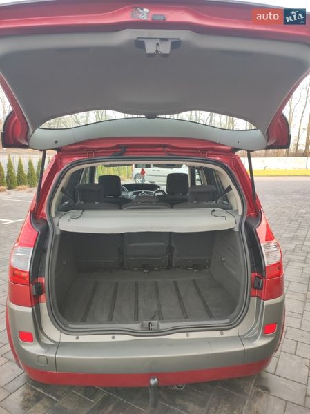 Минивэн Renault Scenic 2006 в Луцке