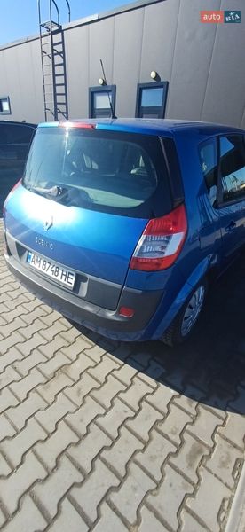 Минивэн Renault Scenic 2005 в Озерном