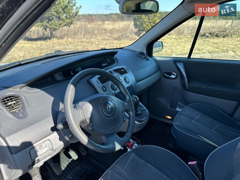 Минивэн Renault Scenic 2004 в Радехове