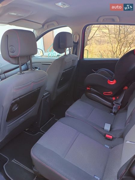 Минивэн Renault Scenic 2012 в Бориславе