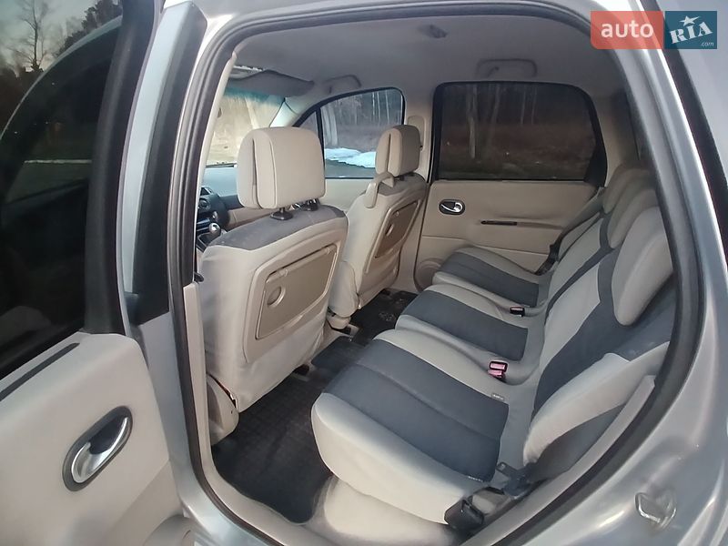 Минивэн Renault Scenic 2004 в Ковеле