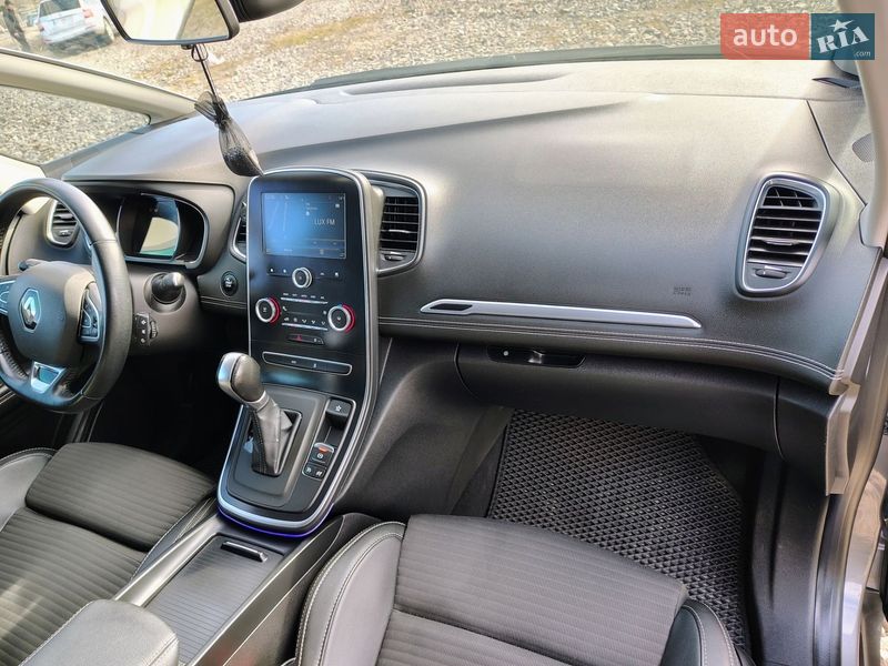 Минивэн Renault Scenic 2016 в Ивано-Франковске