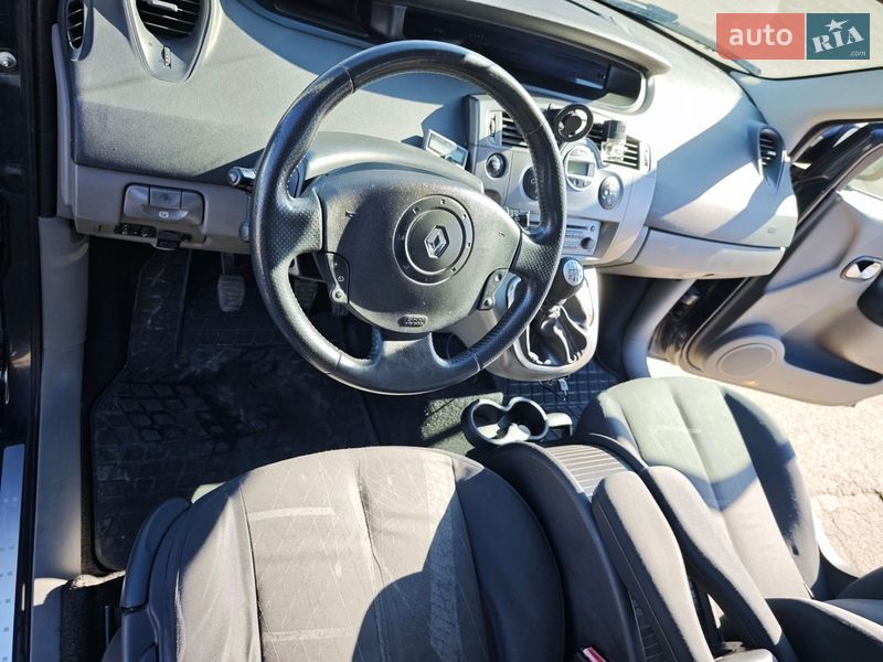 Минивэн Renault Scenic 2006 в Днепре
