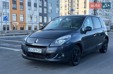 Минивэн Renault Scenic 2010 в Ровно