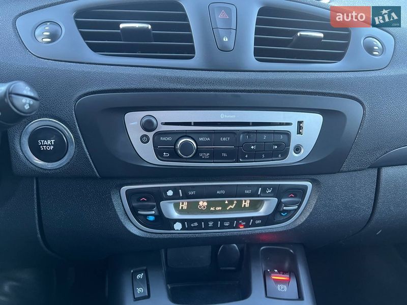 Минивэн Renault Scenic 2015 в Бердичеве