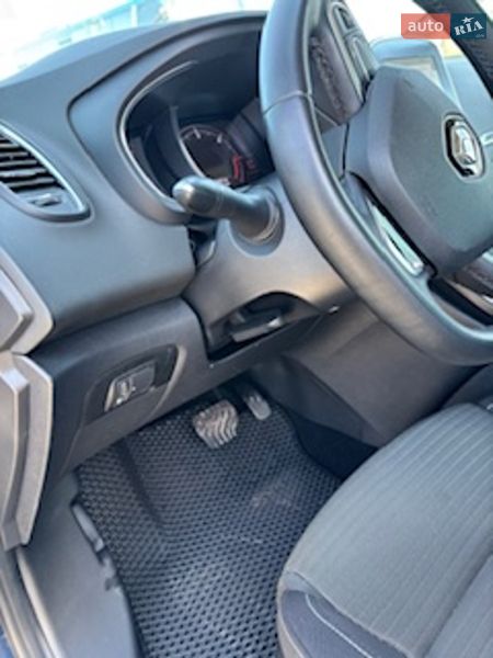 Минивэн Renault Scenic 2019 в Киеве