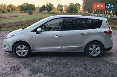 Минивэн Renault Scenic 2010 в Млинове