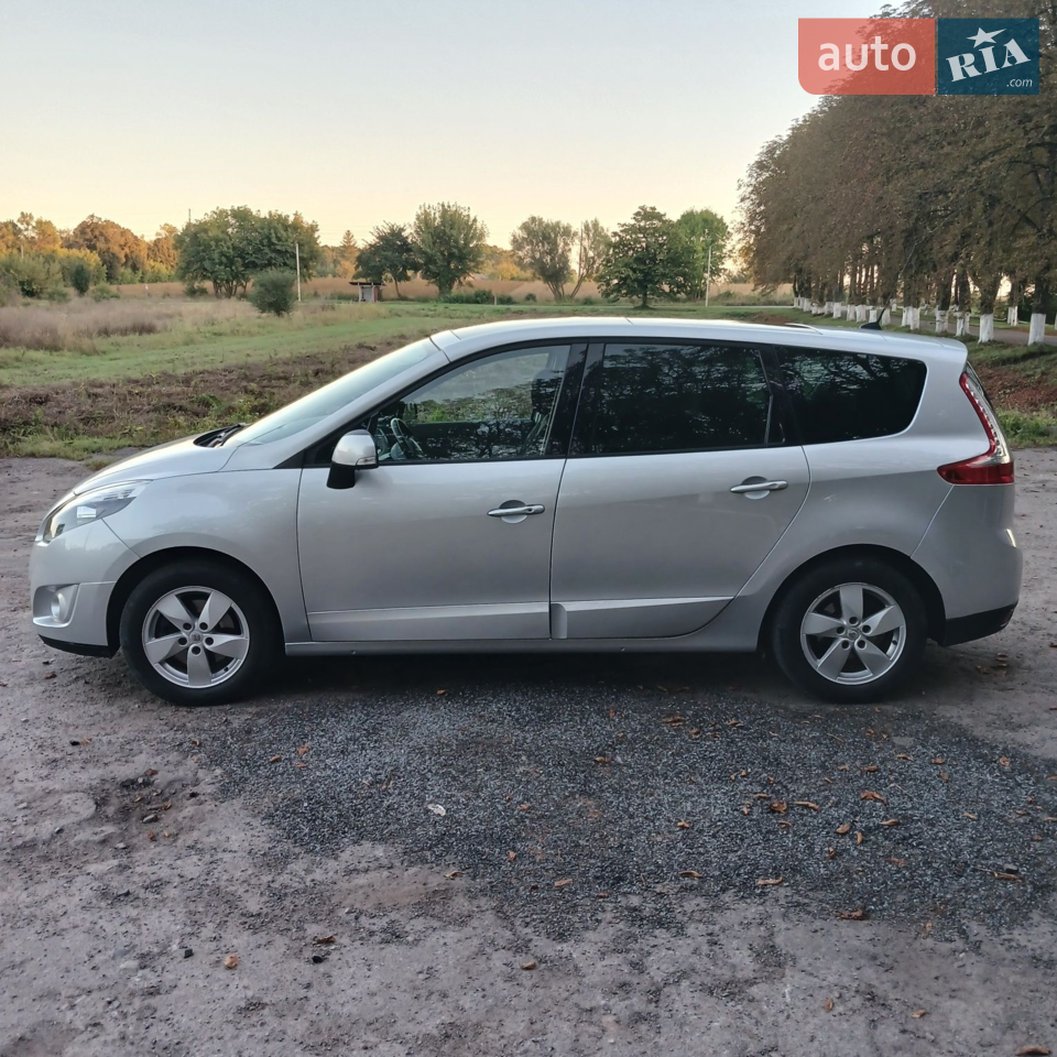 2011 Renault Scenic - мініатюра 24