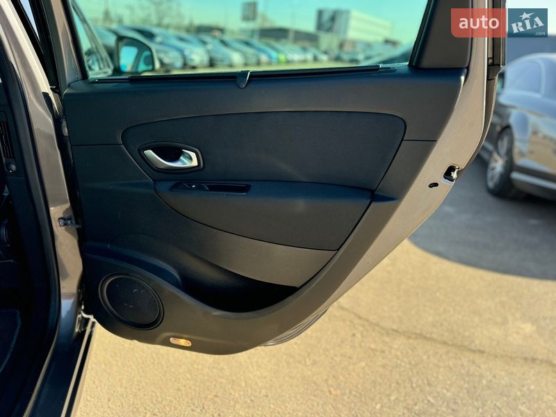 Мінівен Renault Scenic 2010 в Києві