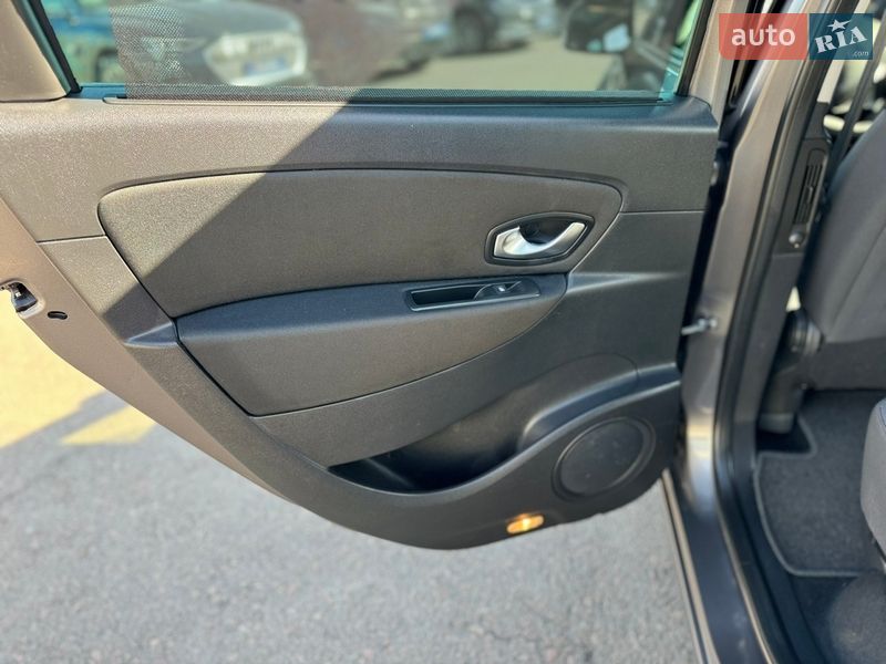 Мінівен Renault Scenic 2010 в Києві