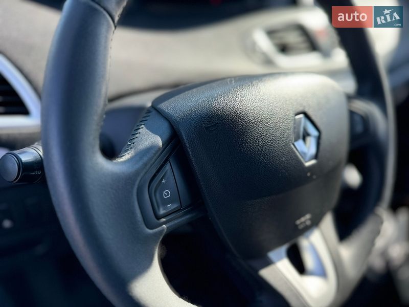 Мінівен Renault Scenic 2010 в Києві