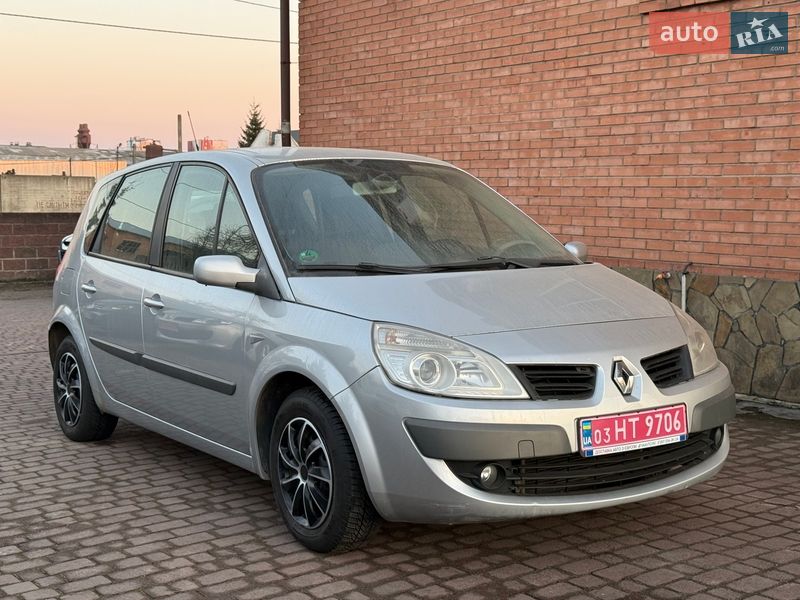 Минивэн Renault Scenic 2006 в Сарнах