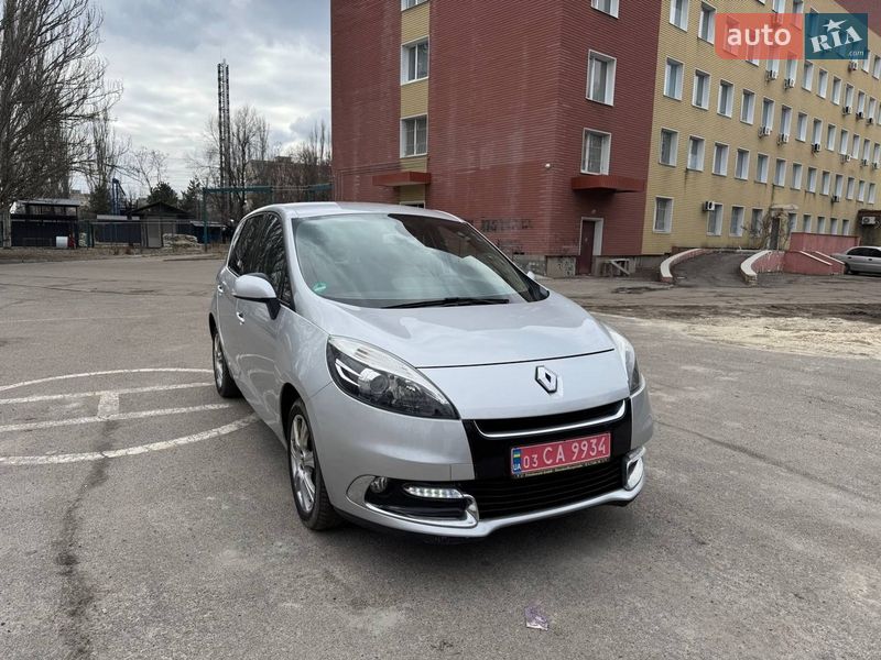 Минивэн Renault Scenic 2013 в Днепре
