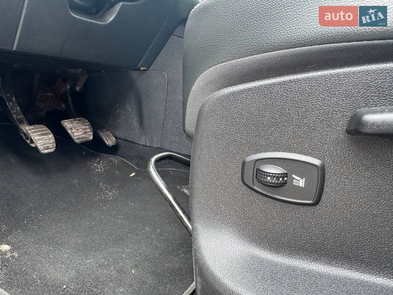 Минивэн Renault Scenic 2013 в Днепре