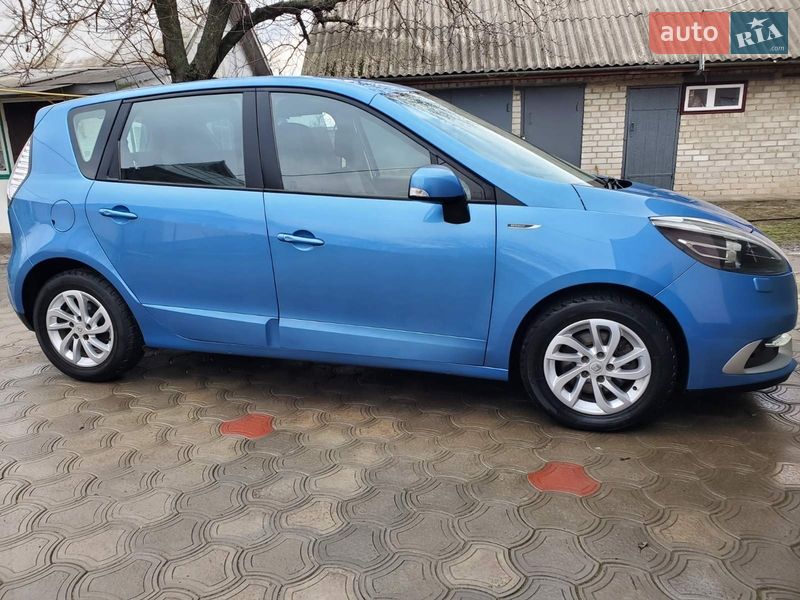 Минивэн Renault Scenic 2013 в Монастырище