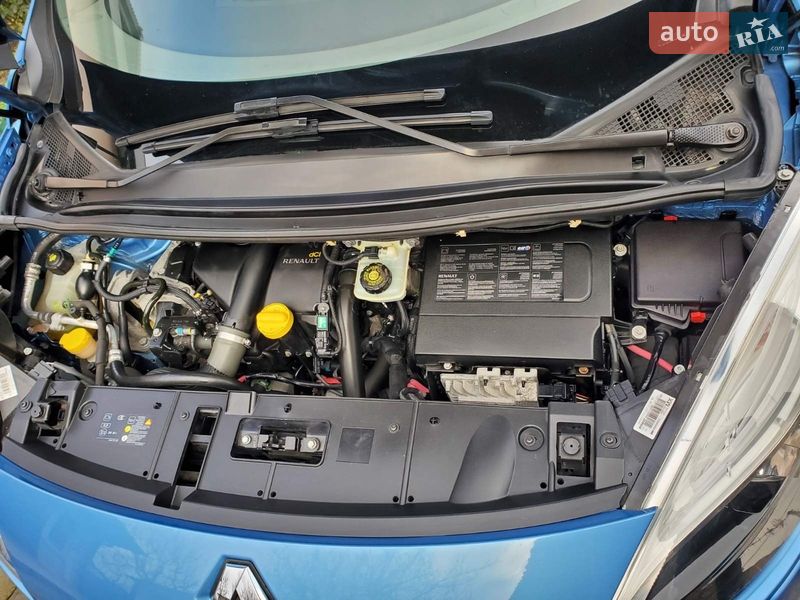 Минивэн Renault Scenic 2013 в Монастырище