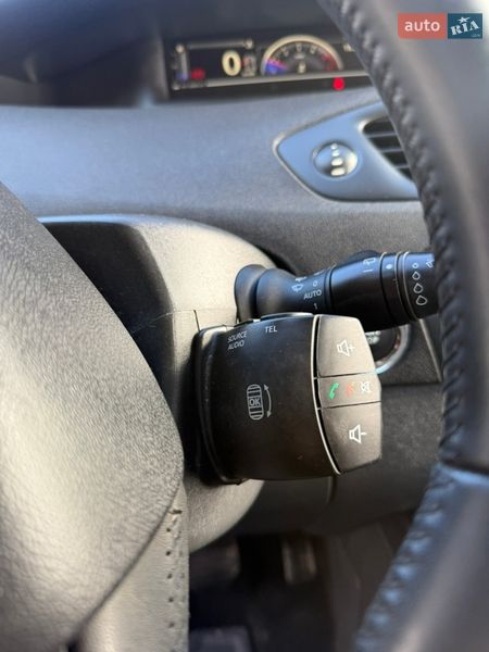 Минивэн Renault Scenic 2013 в Виннице