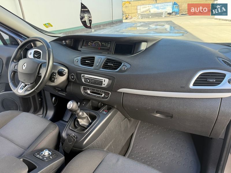 Минивэн Renault Scenic 2013 в Виннице