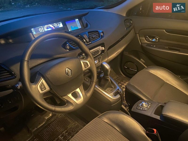 Минивэн Renault Scenic 2012 в Конотопе