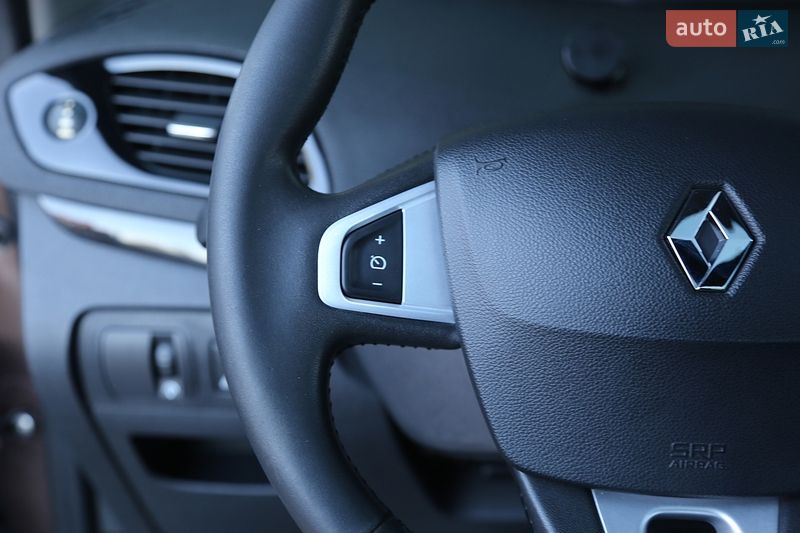 Минивэн Renault Scenic 2012 в Киеве