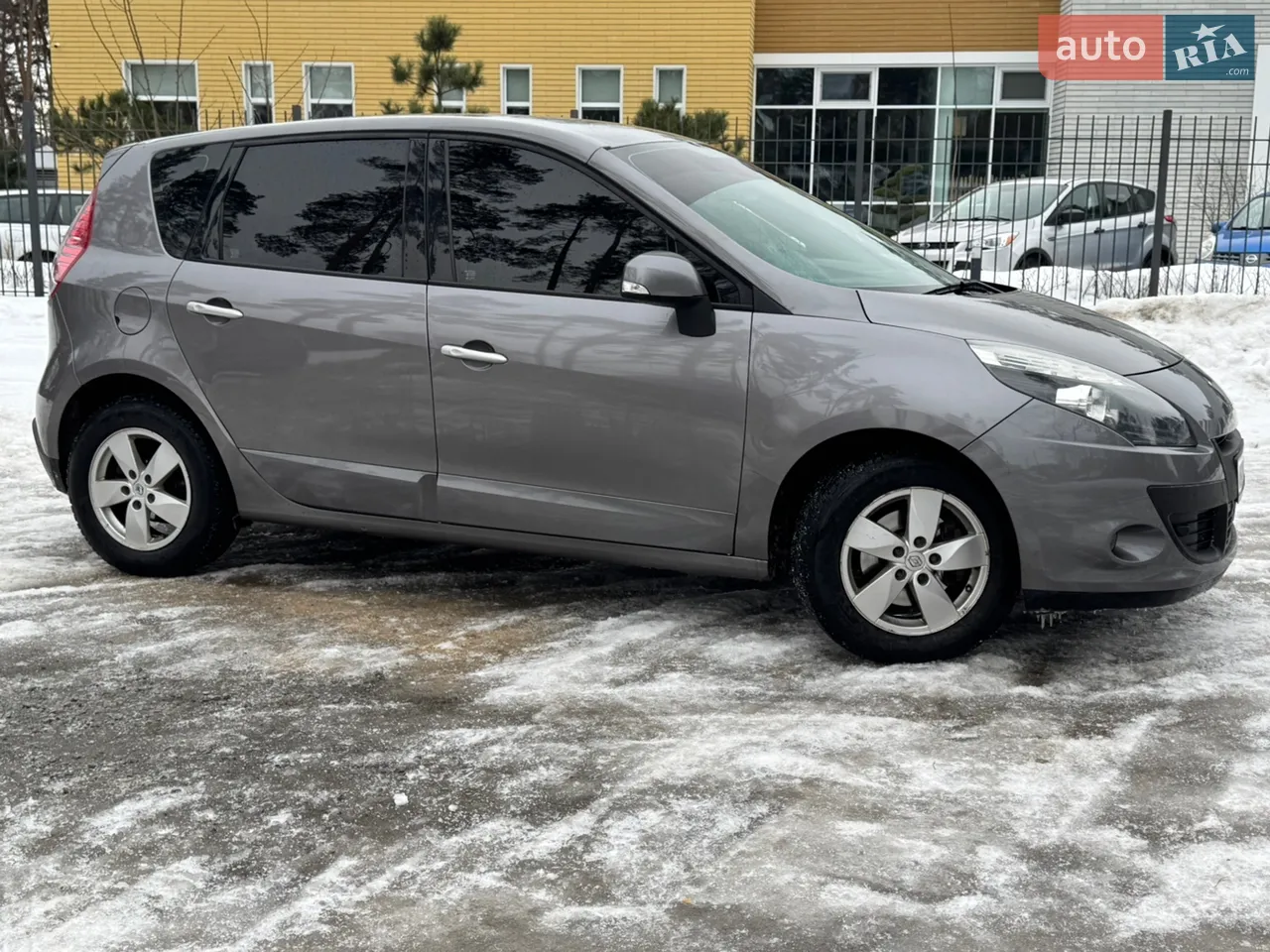 2011 Renault Scenic - мініатюра 17