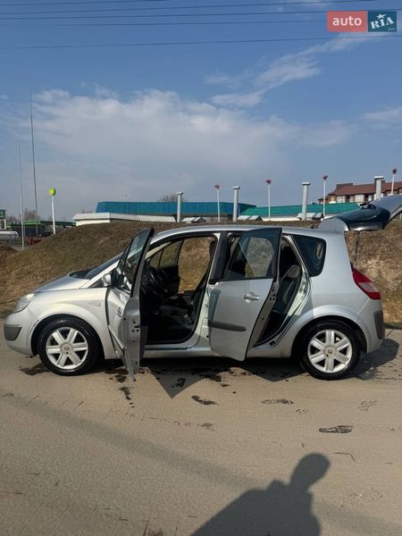 Минивэн Renault Scenic 2005 в Ратным