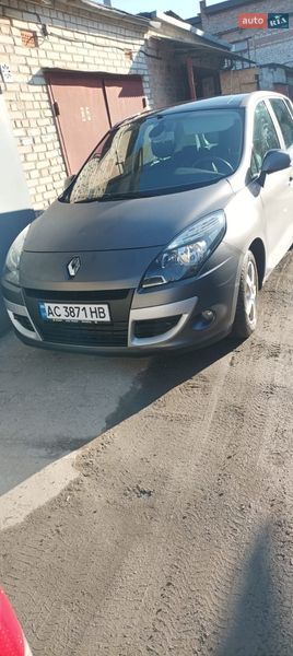 Минивэн Renault Scenic 2011 в Луцке